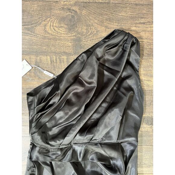 Petal and Pup Nadia One Shoulder Maxi Dress - Black US 6 Holiday Wedding NWT - Picture 4 of 8